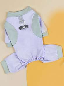 PETSIN Atuendo ligero y transpirable para mascotas con diseño de bloque de color con estampado de huellas de perro en color púrpura, para primavera/verano, con correa adjunta - Morado - Ver 2