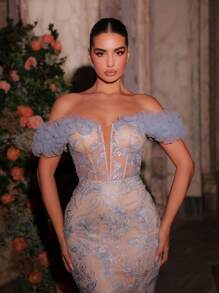 Glamrae 优雅浅蓝色奢华全串珠刺绣露肩网眼分层荷叶边裸色衬里透明鱼尾长裙，可调节后系带，适合约会、度假、派对、婚礼、庆典、正式、派对礼服、晚礼服、婚礼宾客 - 藍色 - 查看 4