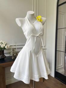 SHEIN EZwear Rochie albă, fără mâneci, fără spate, cu decolteu cu șalț, pentru femei - alb - Vizualizare 5
