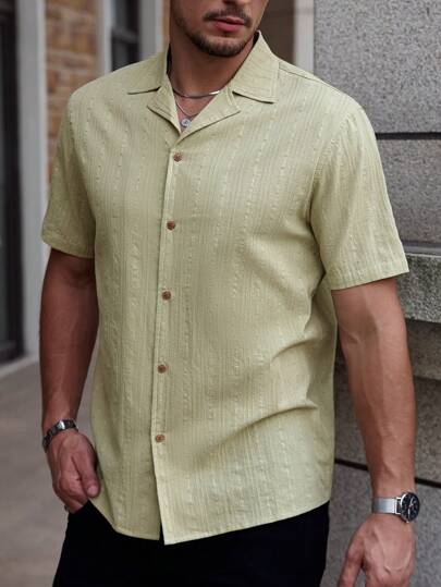 Manfinity RelaxMax Camisa de manga corta con cuello de solapa de tela texturizada en liso para hombre, para el verano