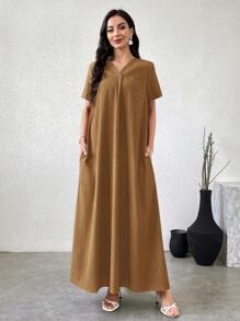 Al Najma 女式宽松 V 领短袖口袋阿拉伯风格连衣裙，纯色