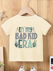 SHEIN Playful Pals 幼儿男婴休闲可爱时尚标语和骷髅手印圆领短袖 T 恤，夏季 - 杏色 - 查看 2