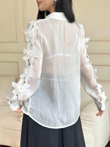Modelyn Blusa elegante de mujer de manga larga con abotonadura sencilla y decoración de parches de unicolor - Blanco - Ver 2