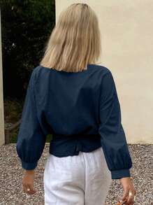 Livesso Blusa estiva casual ed elegante da donna, di colore tinta unita, con colletto obliquo, legata in vita con cintura