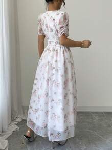 Modelyn French Retro V-Neck Petal Sleeve Waist Fitted Women's Dress