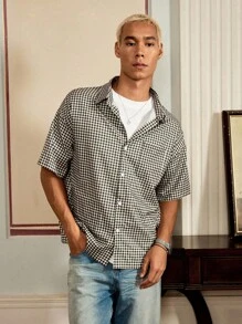 Manfinity Men's Casual Plaid Short Sleeve Shirt, Summer