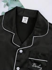 SHEIN 2 peças/conjunto Meninos Pequenos Top de Manga Curta com Impressão de Letra Cor Sólida Simples e Calça, Pijama Casual para Primavera/Verão - Preto - Visão 3