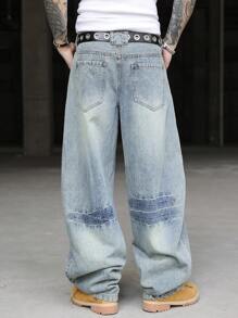 Manfinity EMRG Men's Casual Loose Fit Baggy Jeans With Belt - Light Wash - View 2