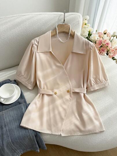 SHEIN Privé 大码女式金属扣装饰腰带修身短袖衬衫，适合春夏季通勤、办公室、休闲场合