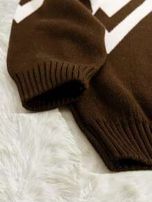 EURMUSE Men Geometrical Pattern Raglan Sleeve Fashion High Neck Regular Sweater - Black and White - View 5