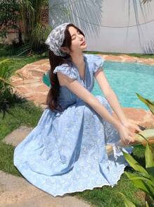 DAZY Abito casual da donna con maniche a campana, scollo a V, arricchito da ricami, ideale per le vacanze estive
