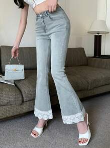 DAZY 优雅蕾丝拼布喇叭腿女式牛仔裤 - 淺色水洗藍 - 查看 7