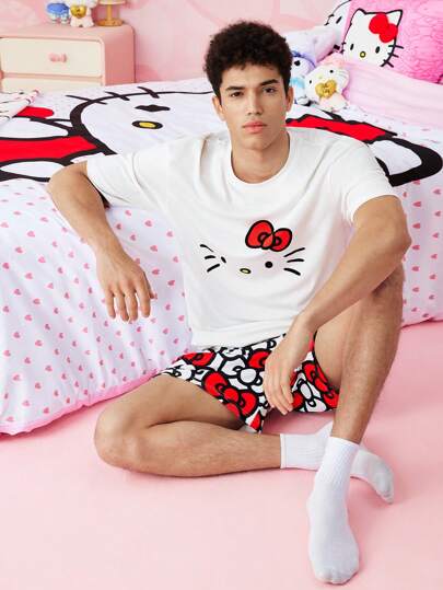 HELLO KITTY AND FRIENDS | SHEIN 男士卡通印花短袖上衣和短裤睡衣套装，适合夏季