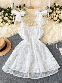 Flirla Elegantes Minikleid in Große Größen mit weißem Blumenmuster, Pailletten-Dekor, Mesh, Schleife an der Schulter, ärmellos, A-Linie, tailliert, vielseitiges Lässig-Design geeignet für viele Anlässe wie Pendeln, Einkaufen, Unterhaltung, Fotografie, bequemes und modisches Material & Stil mit hohem Preis-Leistungs-Verhältnis