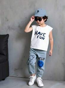 Young Boy Round Neck Print Graphic Tank Top Paired With Denim Jeans, Casual Personalized Outfit Suitable For Daily Life, Summer, Holiday, Summer, Travel, School, Campus, College - Multicolor - View 3