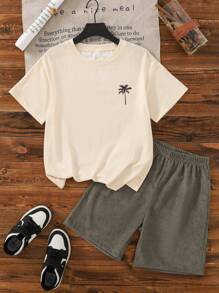 SHEIN 2件套青少年男孩度假休闲棕榈树和字母印花T恤和短裤套装 - 杏色 - 查看 2