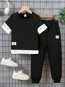 SHEIN Genkimix Kids 2 件套小男孩夏季服装，圆领拼色短袖 T 恤和裤子，休闲运动风格，适合日常穿着、运动、度假、节日 - 黑色 - 查看 7