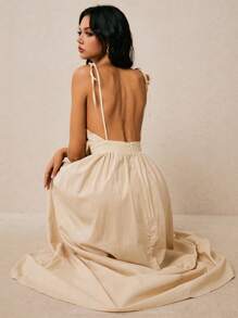 Poéselle 卡其色连衣裙、棉质吊带连衣裙、长款连衣裙、露背连衣裙、细肩带连衣裙、下午茶连衣裙、毕业礼服、白色毕业礼服、海滩度假装、女士优雅夏季细肩带露背褶皱长裙 - 卡其色 - 查看 1