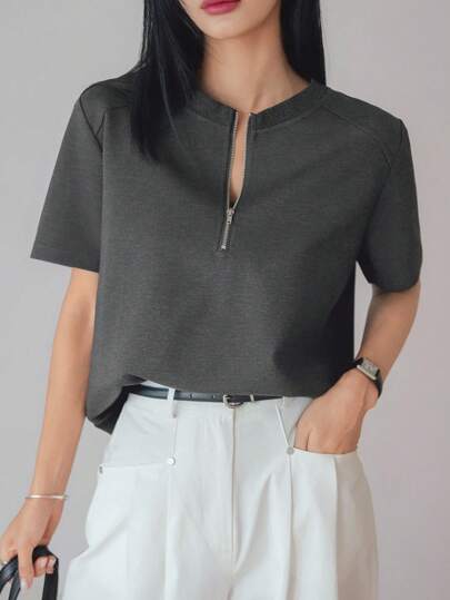 Dazy-Less Camiseta de manga corta de unicolor y estilo minimalista para mujer, casual y de negocios, atuendo para maestras