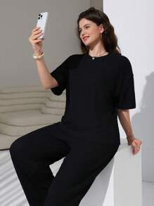 Solflare Plus Size Plain Round Neck Short Sleeve Casual Top And Pants Set