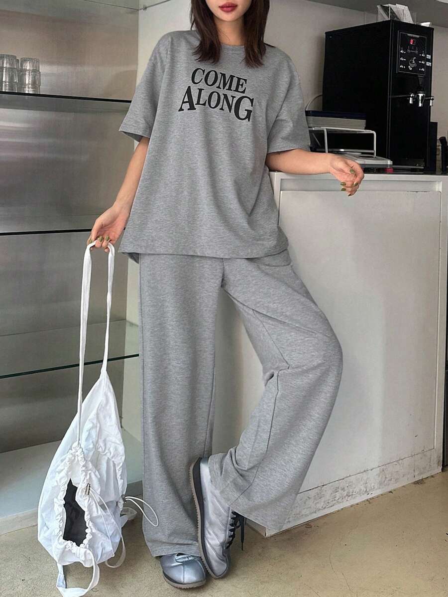 DAZY 2pcs/Set Women Letter Print T-Shirt & Sweatpants - Grey - View 1