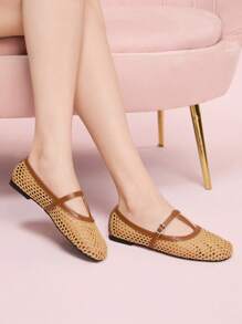 CUCCOO DOLLMOD Women's Fashion Apricot T-Strap Hollow-Out Woven Flat Shoes - Apricot - View 4