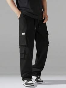 Manfinity Hypemode 男士抽绳腰带扣设计工装口袋休闲裤，宽松直筒休闲裤，宽松直筒款式。宽松裤，街头服饰，旅行，日常穿着，秋季 - 黑色 - 查看 3