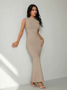 SHEIN PETITE 夏季服装、日常约会和旅行装、派对装、优雅女士内衣、外出装、斜肩不对称加长鱼尾裙、俱乐部女士装、约会装、宴会礼服 - 淺灰色 - 查看 4