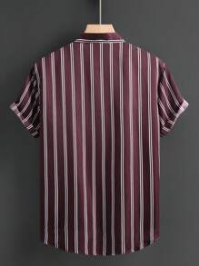 Manfinity Homme 男士条纹印花短袖衬衫 男士漂亮衬衫 男士夏季衬衫 男士衬衫 男士衬衫 男士夏季衬衫 - 彩色 - 查看 2