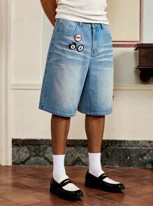 Manfinity VCAY Standard Men' Fashionable Casual Loose Light Blue Washed Versatile Denim Shorts With Embellished Patch Decor - Light Wash - View 3