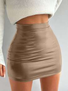 EURMUSE 素色PU皮革包臀半身裙 - 杏色 - 查看 4