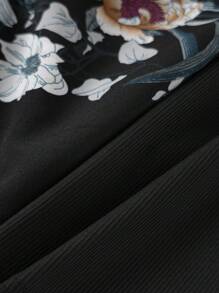 SHEIN LUNE Bộ 2 áo tay bồng màu trơn cỡ lớn và quần short họa tiết hoa, trang phục thường ngày cho kỳ nghỉ hè, trang phục mùa hè 2 món dành cho nữ - màu đen - Xem 7