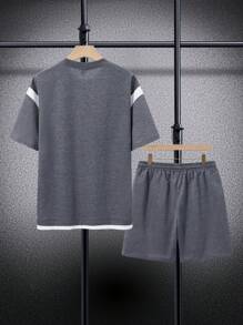 Manfinity Homme 2件大码男士撞色拼接T恤和短裤套装 - 灰色 - 查看 3