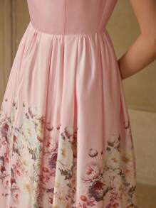 MOTF PREMIUM 花卉印花喇叭下摆连衣裙 - 粉色 - 查看 2