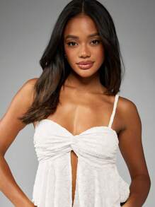 MISSGUIDED Top tipo camiseta de verano con diseño de peplum y ojeales, con frente retorcido y tirantes ajustables, esencial para vacaciones, playa y uso diario - Blanco - Ver 6
