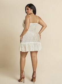 SHEIN BAE Vestido mini com recorte de renda floral vazada para mulheres plus size, para primavera/verão, 4 de julho, roupa de praia, roupa de aeroporto, roupa de festival, formatura, roupas de verão para mulheres, blusas para sair, roupas de rave, roupas de festa sexy para mulheres, roupas de aniversário, roupa country para mulheres, vestido de convidada de casamento, roupas de verão para mulheres, roupas de férias, vestido de formatura, roupas de férias à noite, amarelo manteiga