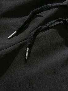 Manfinity Roghcode Men's Solid Color Drawstring Waist Pocket Loose Casual Shorts - Black - View 3