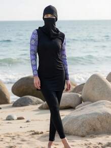 SHEIN Setelan Wanita 2pcs/Set Hitam Musim Panas untuk Liburan Pantai, Atasan Hoodie Lengan Panjang dan Celana Panjang dengan Motif Acak, Set Burkini Konservatif dengan Cakupan Penuh - MultiWarna - View 1