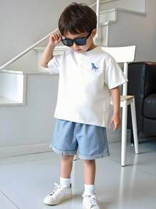 SHEIN 小男孩学院风夏季新款韩版休闲装刺绣图案Polo衫+条纹短裤两件套，简约迷人 - 白色 - 查看 3