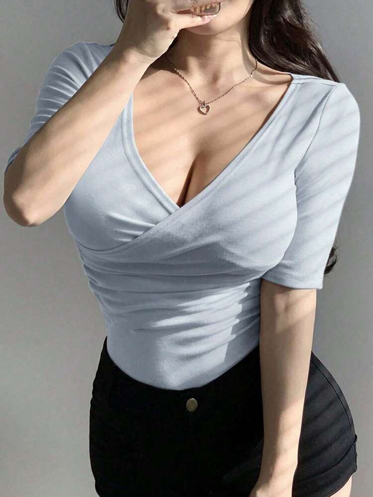 Sexy Fitted Solid Color V-Neck Short Sleeve Women T-Shirt Top