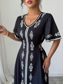 Elenzga 新款优雅V领时尚印花女式连衣裙 - 彩色 - 查看 5