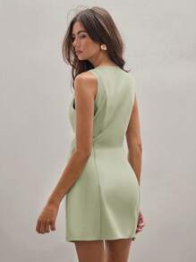 COSMINA Women's Minimalist Solid Color Single-Breasted Sleeveless Mini Dress, Summer,Business Casual Woman - Green - View 2
