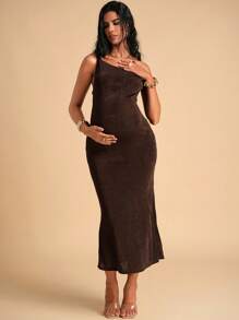 MaterniChic Robe moulante de maternité d'été à col asymétrique et ourlet en queue de poisson, couleur unie - Tabac - Voir 4