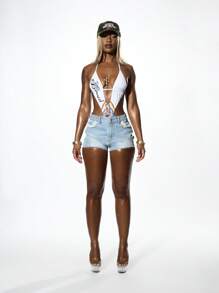 SUMWON WOMEN قصيرة جينز ممزقة مع نسيج دانتيل على الجيب بطراز قلب بالتآكل ، قصيرة قطن جينز مهترئة بسحلية، قصيرة لحفلات الصيف والشاطئ والاستخدام اليومي