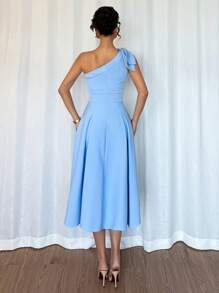 SHEIN Unity Vestido largo de línea A con hombro asimétrico y cintura - Azul - Ver 2