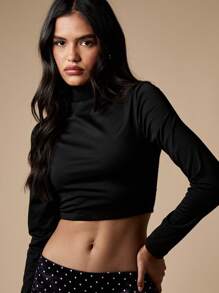 MISSGUIDED Athletic Workout Cropped Turtleneck Long Sleeve Performance Top For Yoga Pilates Dance Studio Training Active Lifestyle - Black - View 4