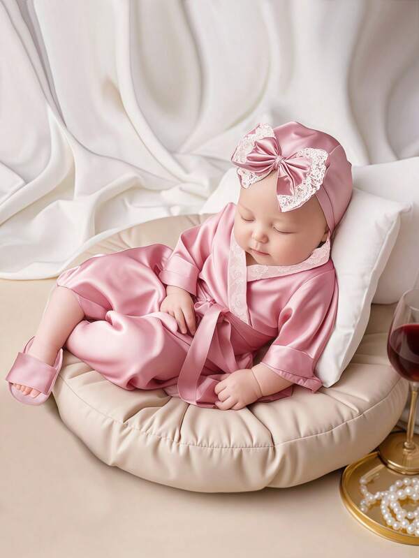 SHEIN مجموعة تصوير المواليد الجدد متضمنة لباس ملون بتطريز دانتيل واكسسوارات
