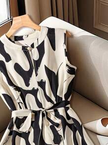 Franclia 黑白抽象印花立领无袖系带连衣裙 - 黑與白 - 查看 5