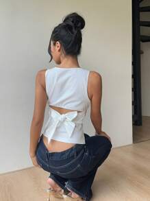 Aloruh 女士通勤日常露背蝴蝶结圆领无袖衬衫 - 白色 - 查看 5