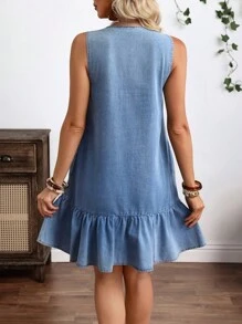 Breezaya 女式纯色荷叶边下摆前扣休闲吊带牛仔连衣裙 - 藍色 - 查看 2